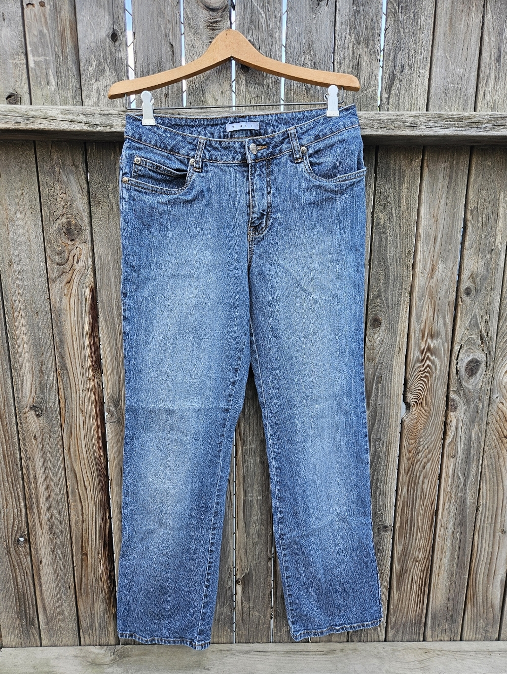 Classic Women's Blue Jeans - Comfortable Everyday Fit Size 8 - Picture 2 of 12